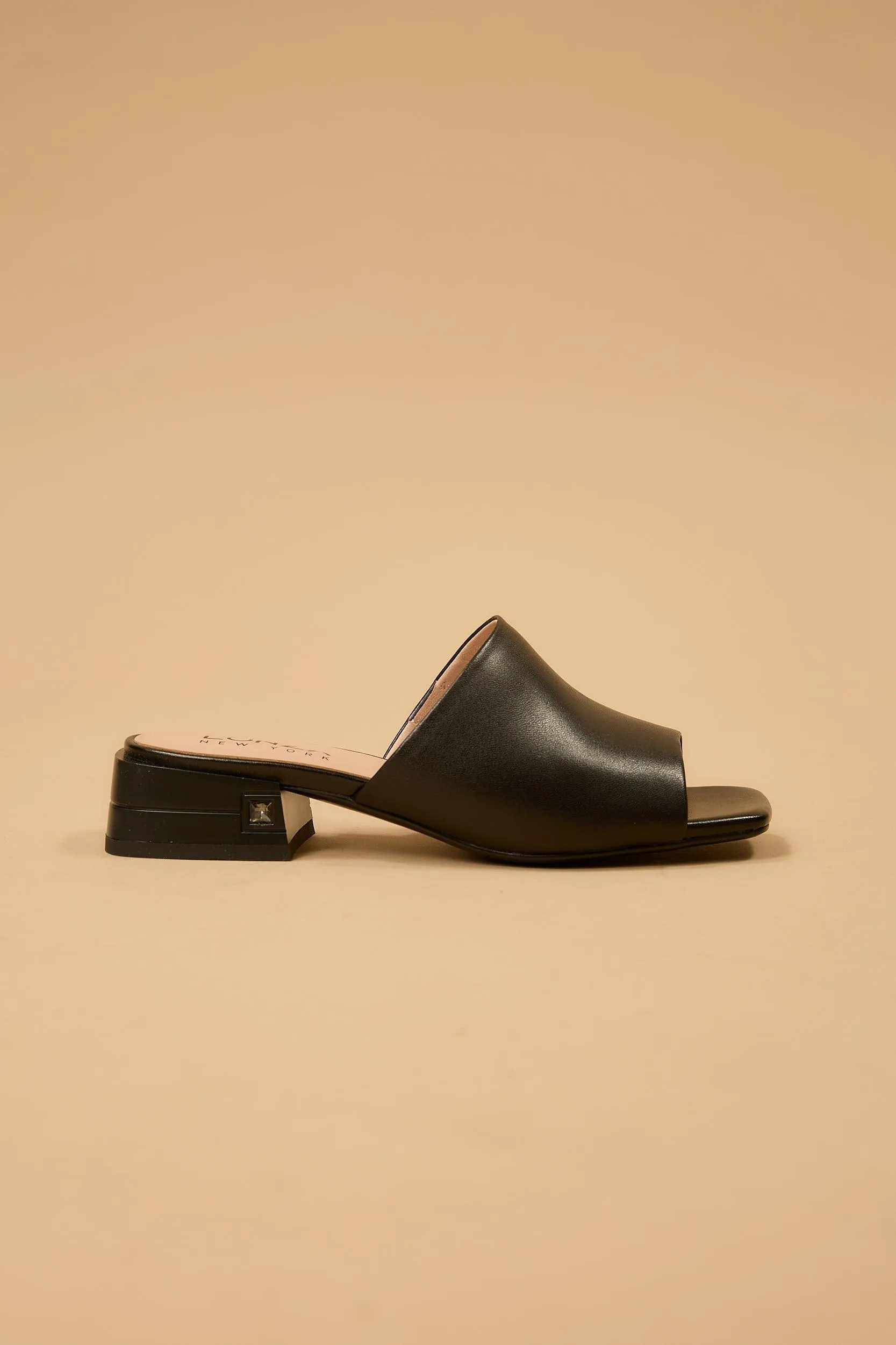Emilia Black Matte