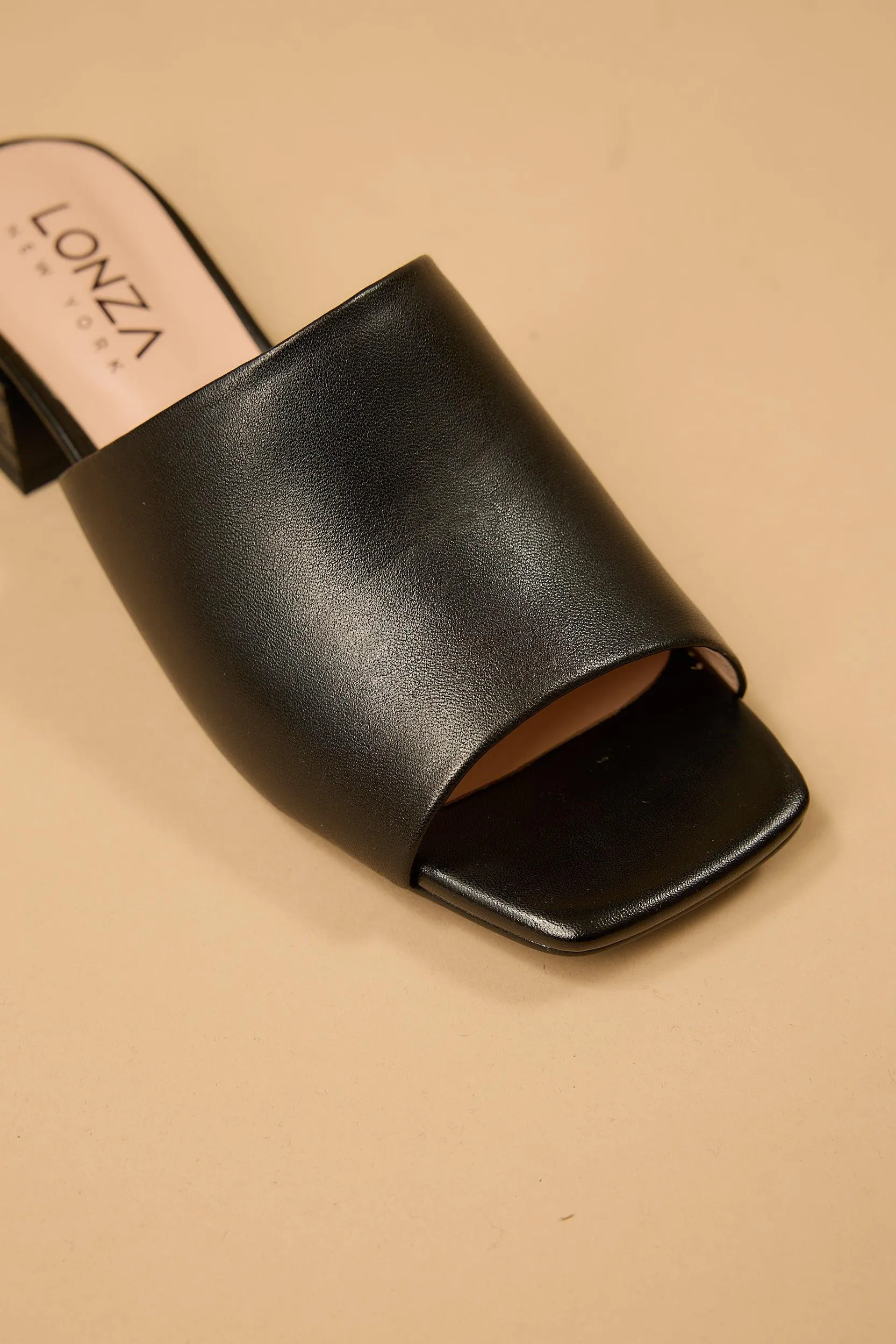 Emilia Black Matte
