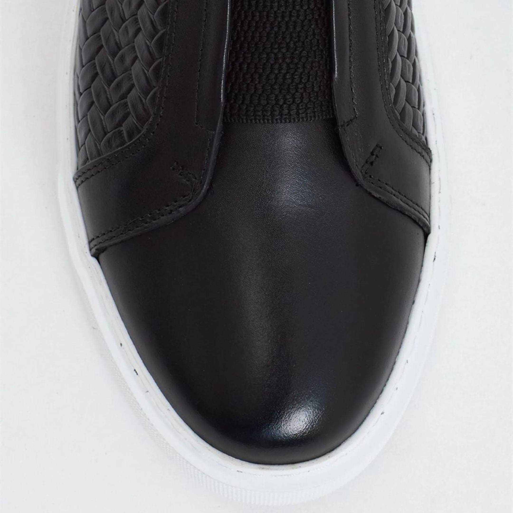 Madasat Black Comfort - 580 |