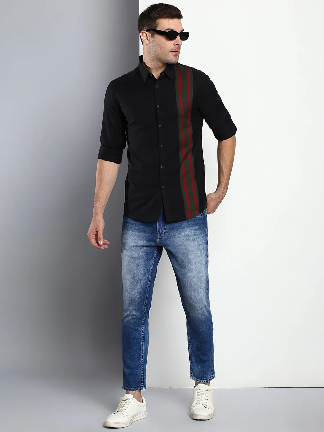 Men's Vertical Striped Slim Fit Cotton Casual Shirt With Spread Collar