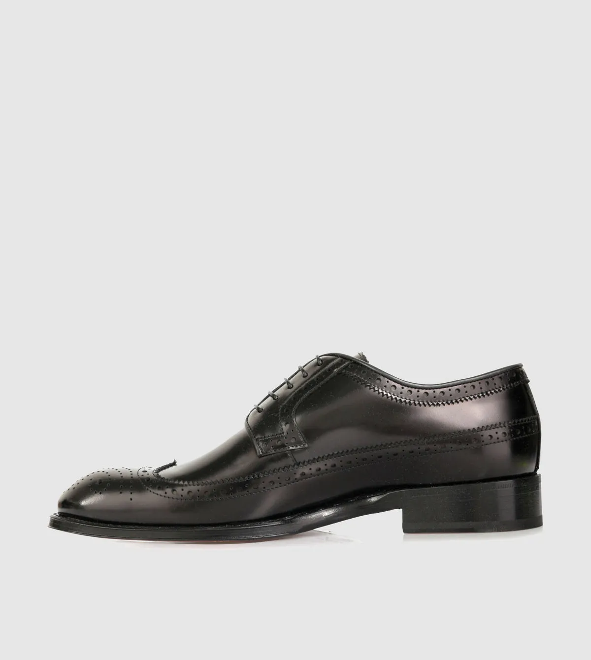 Wing Brogues And oxford by Brando