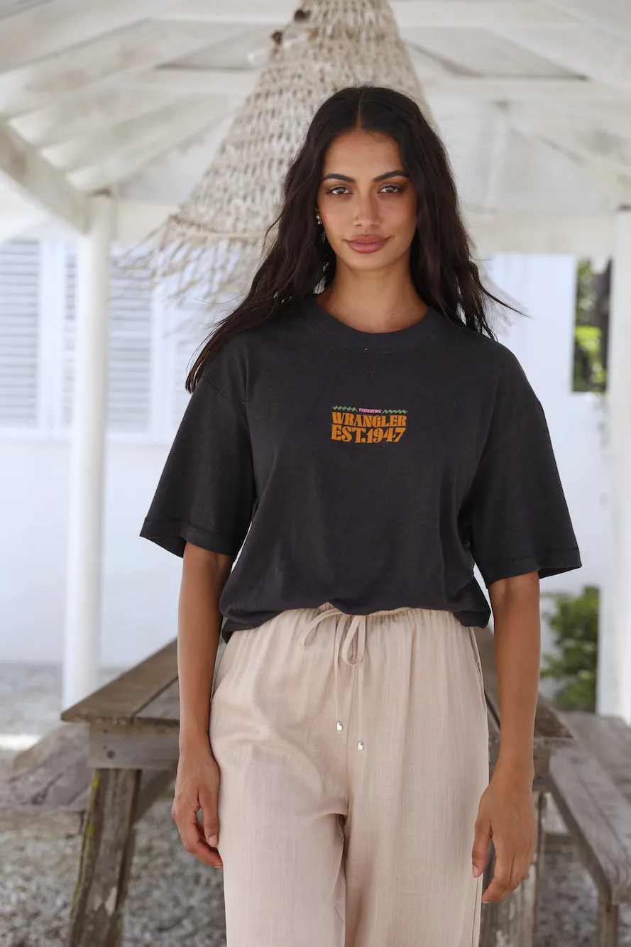 WRANGLER Aztec Camera Baggy Hemp Tee Worn Black
