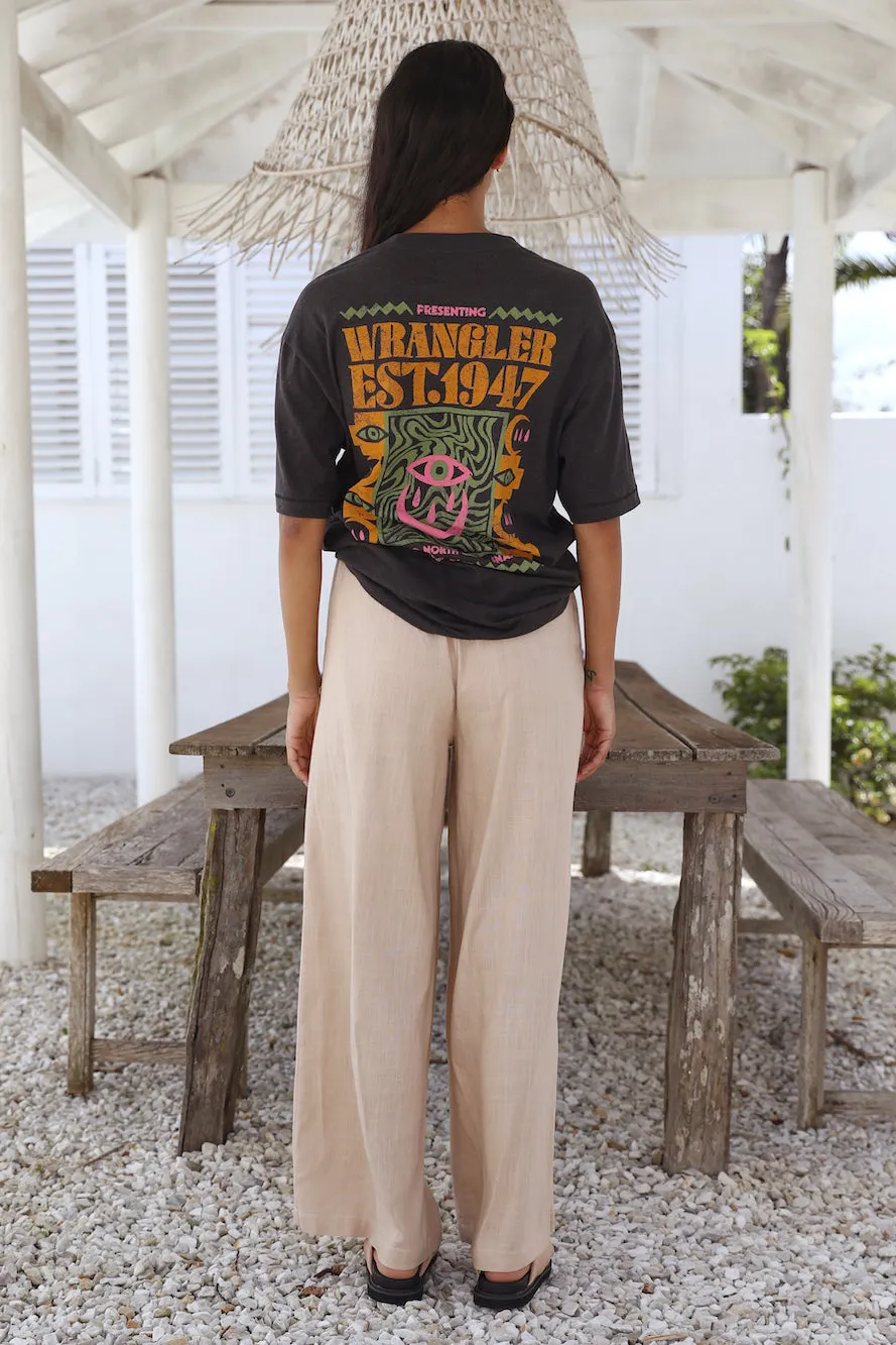 WRANGLER Aztec Camera Baggy Hemp Tee Worn Black